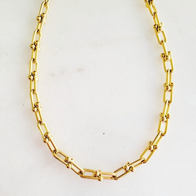 Leane Necklace