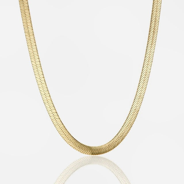 Evia Necklace