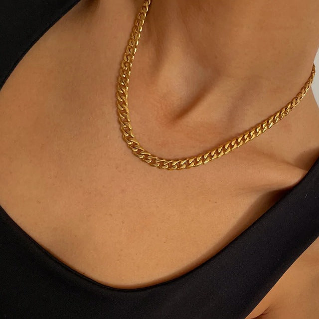 Carrie Necklace